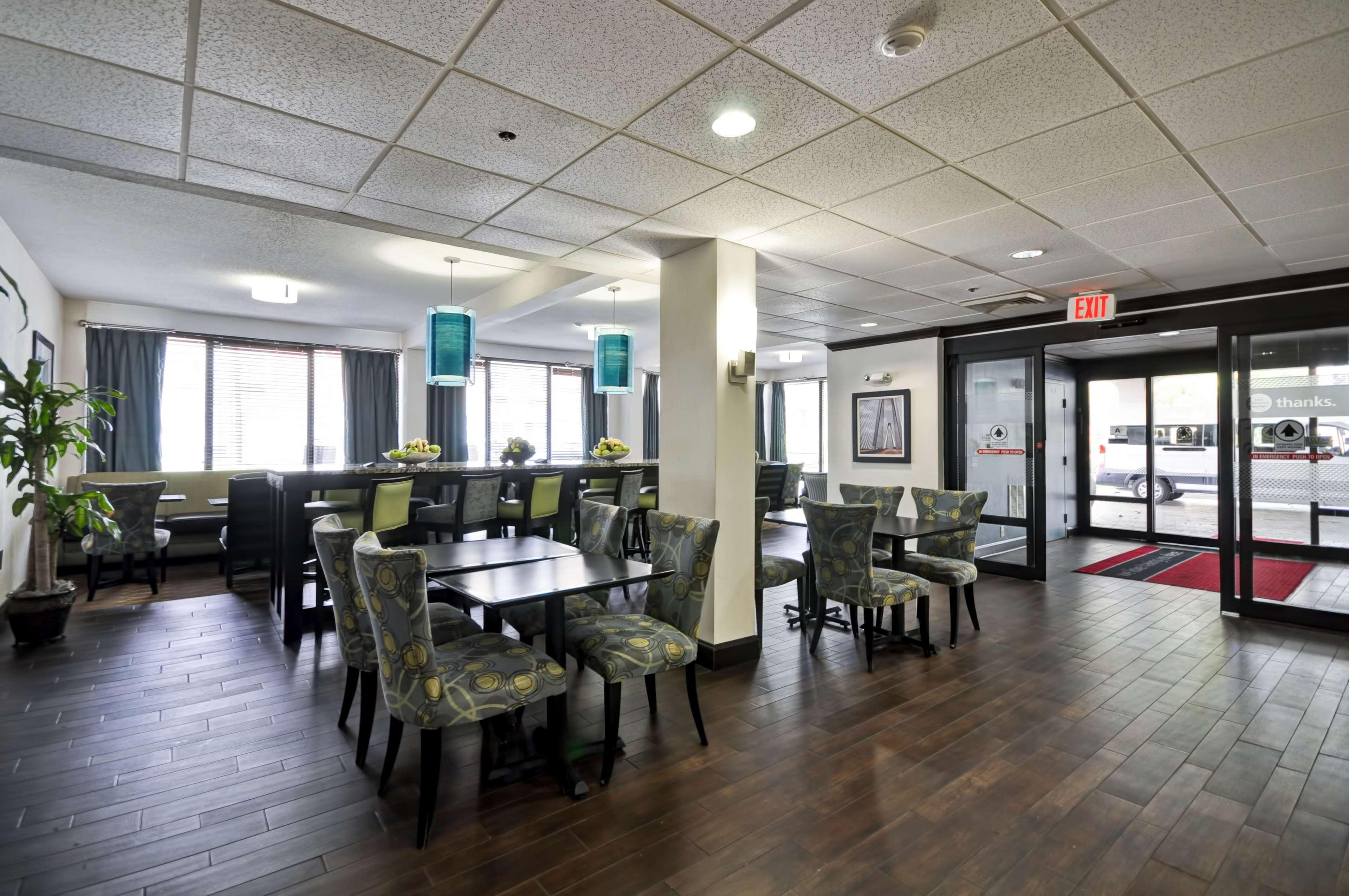 Hampton Inn Charleston-Historic District Extérieur photo